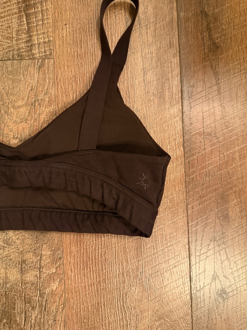 Aerie V-Neck Sports Bra - Picture 3 of 4